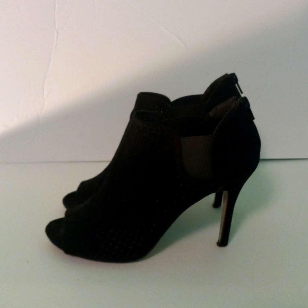 Black Madden girl peep toe size 8.5